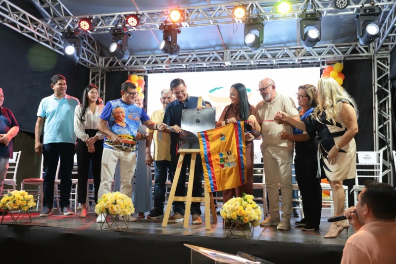 Parintins celebra 174 anos com entrega do Restaurante Popular à população