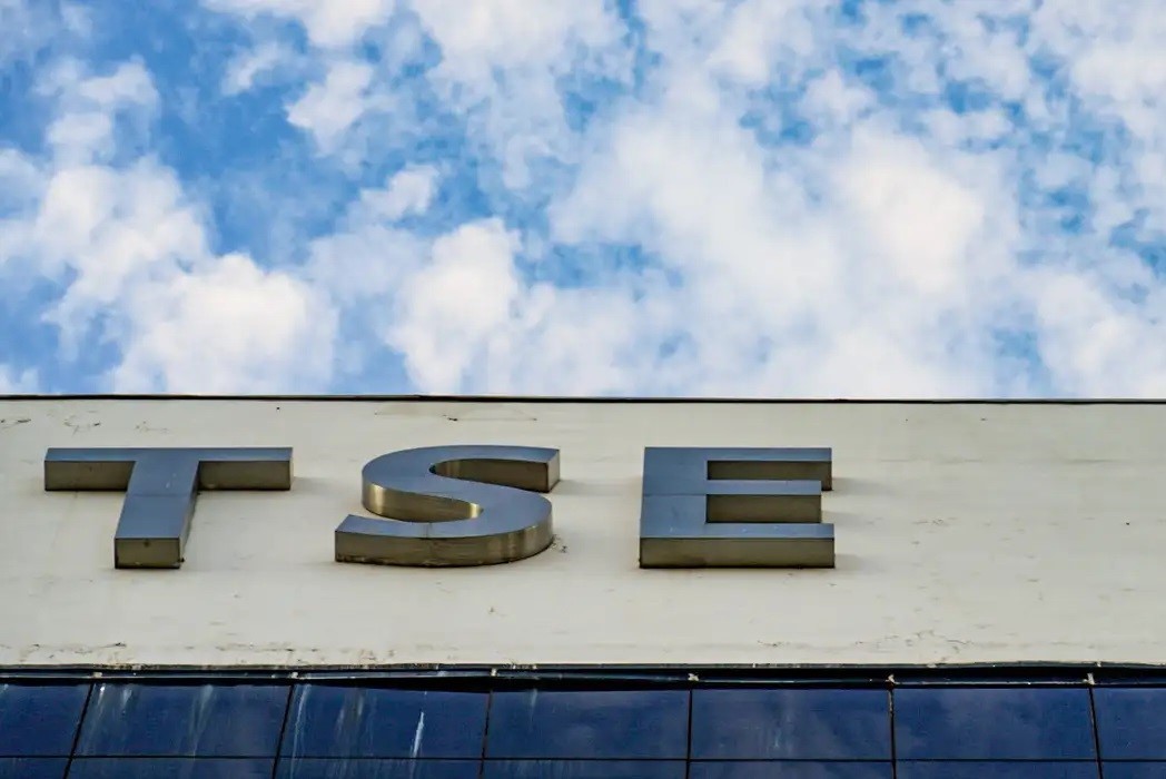 TSE dá 24 horas para Meta explicar tratamento às campanhas presidenciais