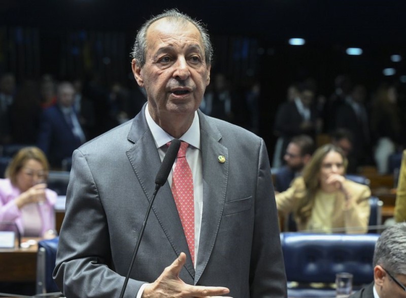 Omar Aziz é eleito governador do Amazonas