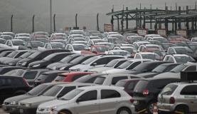 Indústria cresce 5,3% em outubro, maior taxa desde abril de 2013 Indústria cresce 5,3% em outubro, maior taxa desde abril de 2013