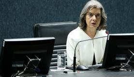 Cármen Lúcia inspeciona presídios em Goiás onde ocorreram rebeliões