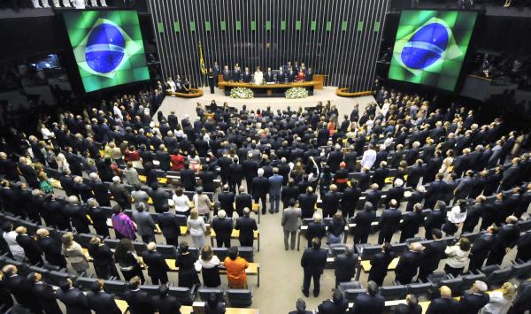 Apesar de fim do recesso parlamentar, Congresso só iniciará trabalhos dia 5