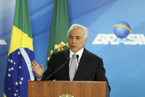 Governo lança projeto piloto de Documento Nacional de Identidade Governo lança projeto piloto de Documento Nacional de Identidade