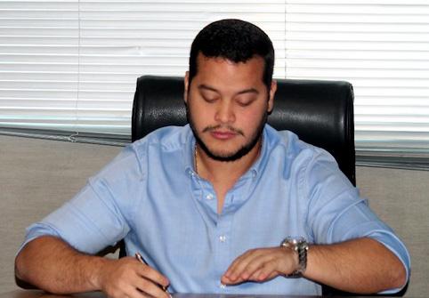 Em nota, Adail Filho diz que MP-AM não tem provas das acusações sobre seu afastamento Em nota, Adail Filho diz que MP-AM não tem provas das acusações sobre seu afastamento