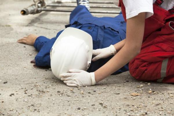 Uma vítima de acidente de trabalho morre a cada quatro horas e meia, aponta MPT Uma vítima de acidente de trabalho morre a cada quatro horas e meia, aponta MPT