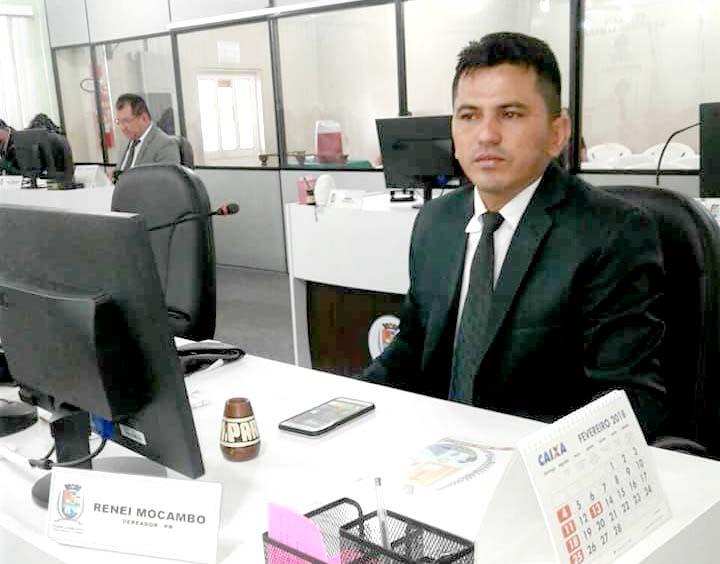 Renei Serrão recebe críticas ao conceder título de cidadania parintinense a Alfredo Nascimento