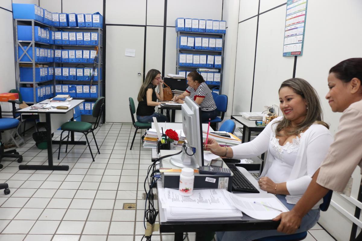 SEDUC do Amazonas armazena documentos de escolas públicas e privadas desativadas
