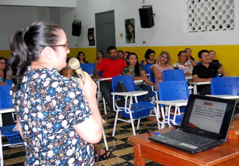 Diocese de Parintins promove roda de conversa sobre políticas públicas e eleições