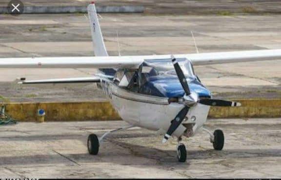 Avião monomotor caiu na comunidade Lago Preto no município de Urucurituba Avião monomotor caiu na comunidade Lago Preto no município de Urucurituba
