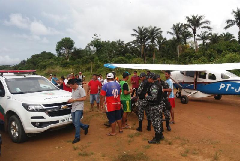Três pessoas mortas são encontradas dentro de avião que caiu próximo a Urucurituba Três pessoas mortas são encontradas dentro de avião que caiu próximo a Urucurituba