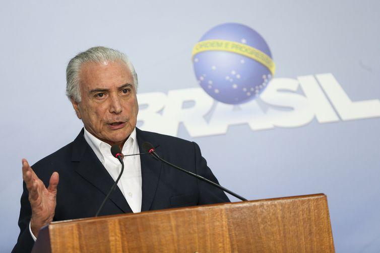 Presidente Michel Temer cede e governo aguarda fim da paralisação dos caminhoneiros Presidente Michel Temer cede e governo aguarda fim da paralisação dos caminhoneiros