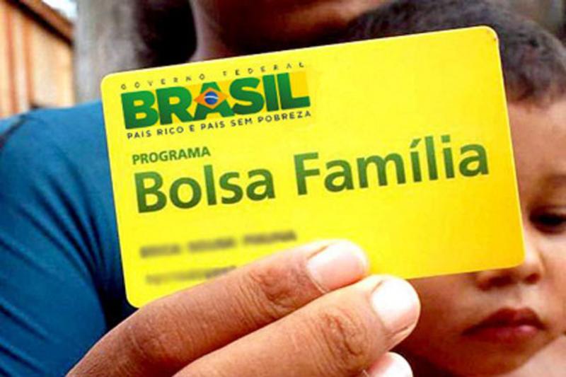 Em ano eleitoral, Governo Federal reajusta Bolsa Família em 5,67% Em ano eleitoral, Governo Federal reajusta Bolsa Família em 5,67%