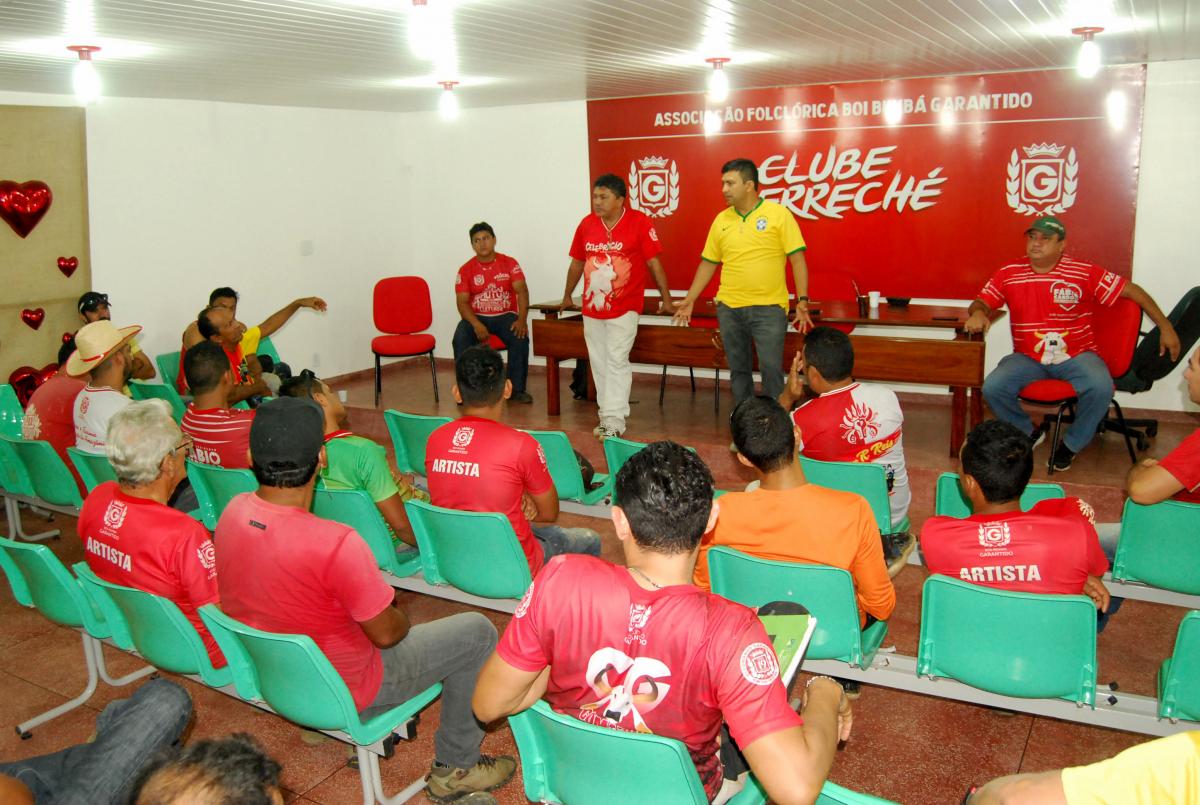 Garantido define translado e montagem de alegoria na concentração do bumbódromo
