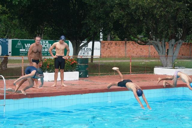 Seleção parintinense de natação realiza último treino antes da disputa no JEA’S