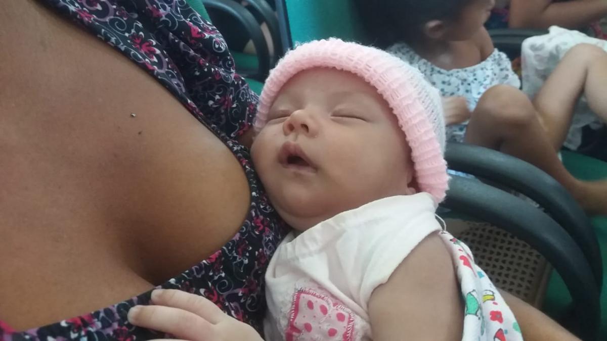 Secretaria de Saúde orienta mulheres para o aleitamento materno  Secretaria de Saúde orienta mulheres para o aleitamento materno