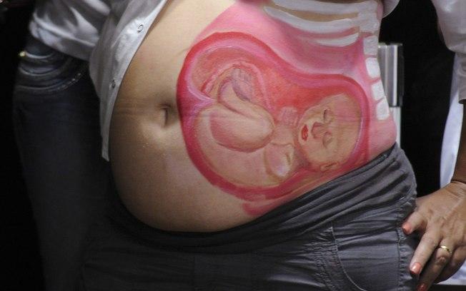 Descriminalização do aborto é pauta da sociedade, dizem ativistas   Descriminalização do aborto é pauta da sociedade, dizem ativistas