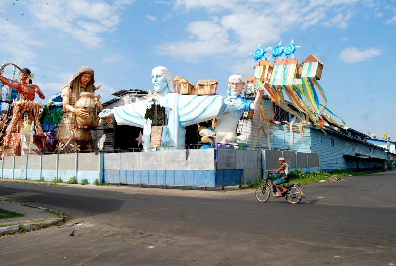 Justiça marca nova data para leilão do galpão de alegorias do Caprichoso