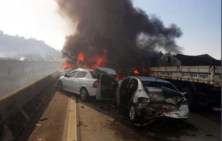 Em dois anos, 560 mil acidentes de trânsito foram indenizados no país