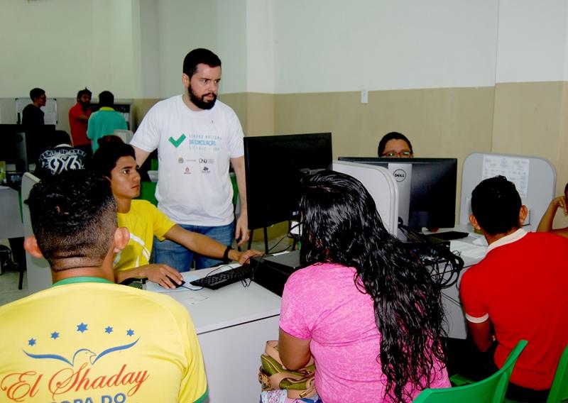 Audiência termina com declaração de amor e desistência do divórcio