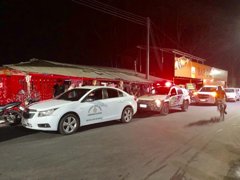 Ação conjunta interdita bares e boates em situação irregular em Parintins