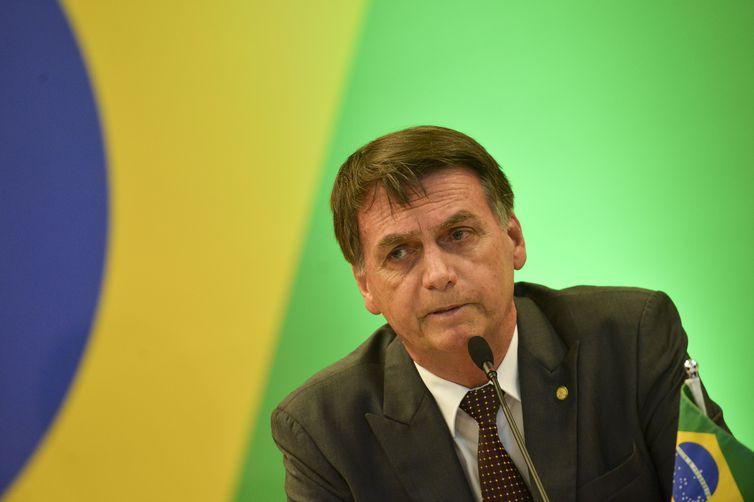 Bolsonaro diz que soberania e leis do Brasil devem ser respeitadas