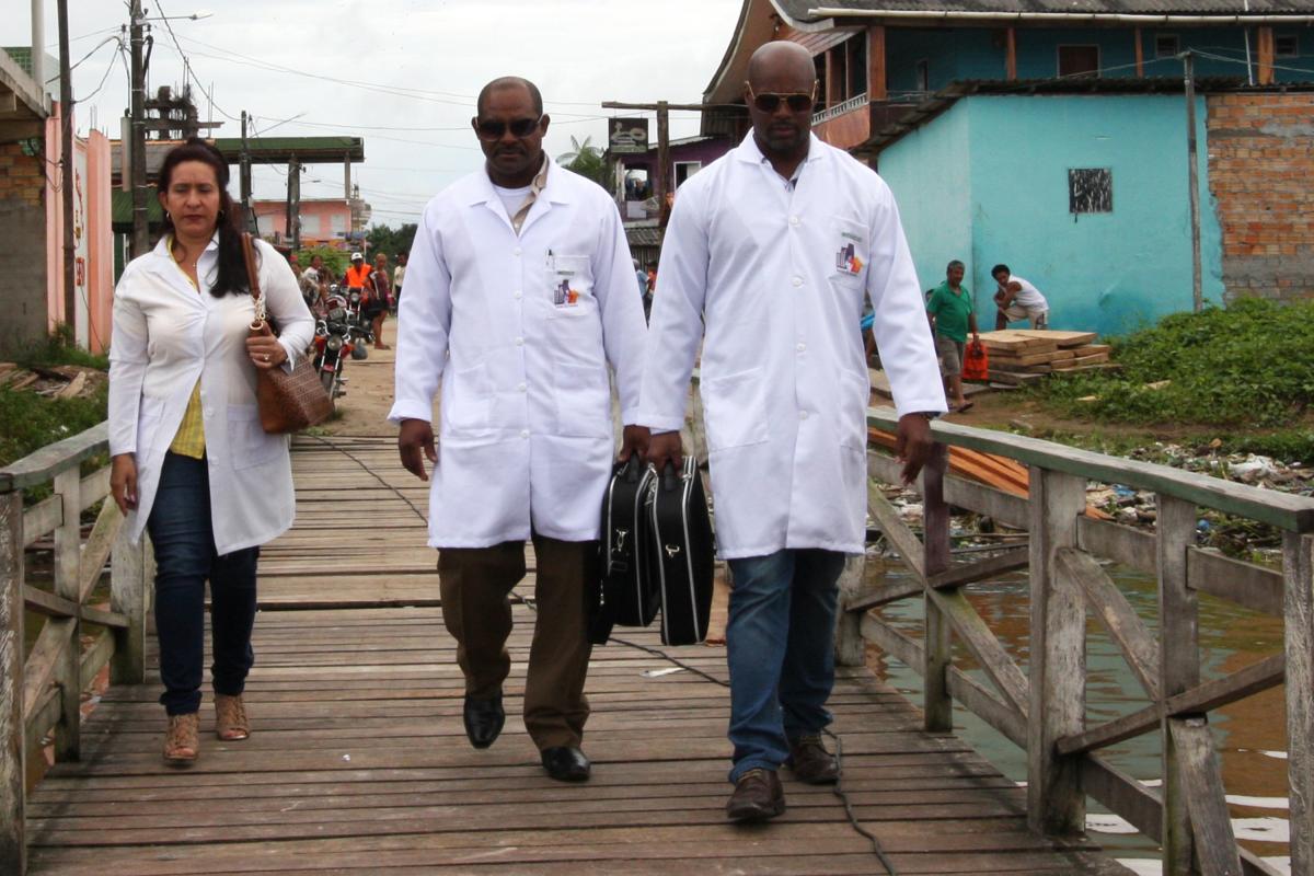 Inscrições para o Programa Mais Médicos terminam hoje Inscrições para o Programa Mais Médicos terminam hoje