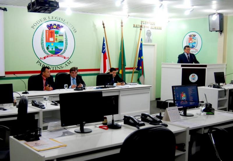 Vereadores aprovam R$ 600 mil para realização do concurso público da Prefeitura de Parintins em 2019