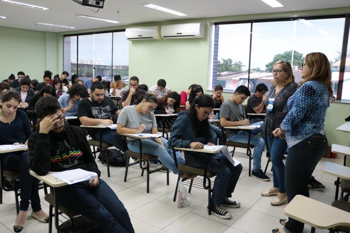 Mais de 2 mil candidatos fizeram a prova de estágio do TCE-AM 