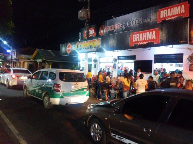 Juiz multa bar por permitir casal com filho de três meses consumindo bebida em Parintins