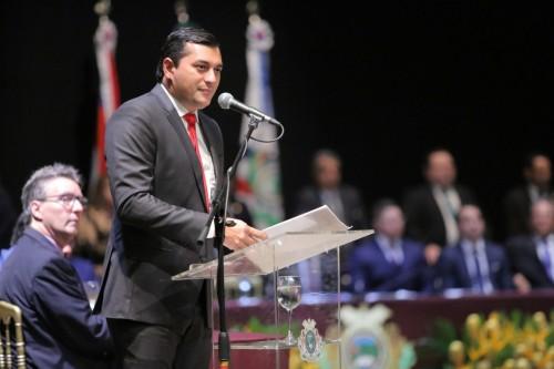 Governador Wilson Lima toma posse e diz que escreve uma nova história no Amazonas