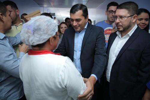 Wilson Lima constata deficiência no Hospital Francisca Mendes