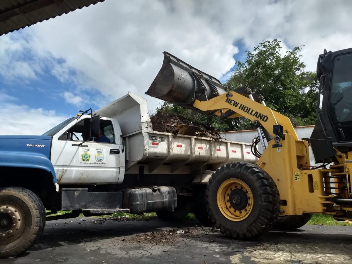 Semosp Parintins realiza mutirão de limpeza no bairro União