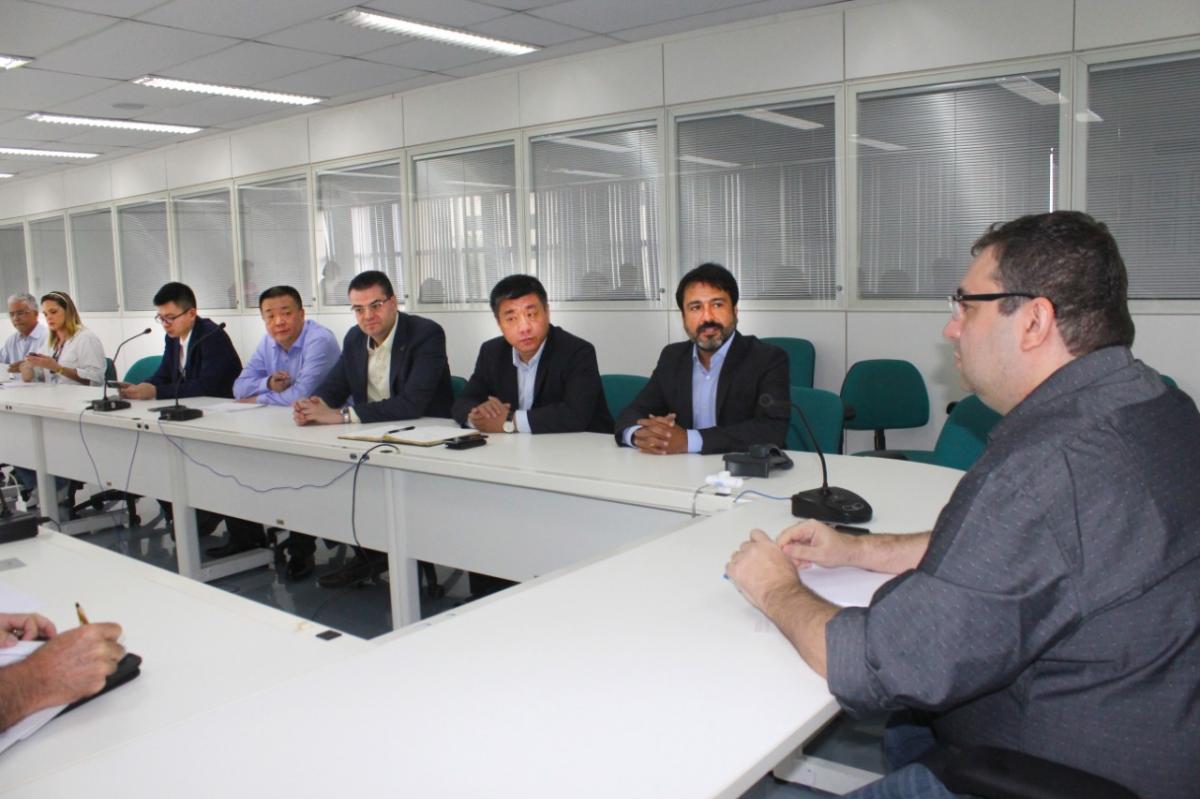 Chineses devem investir na exploração de minério no Amazonas