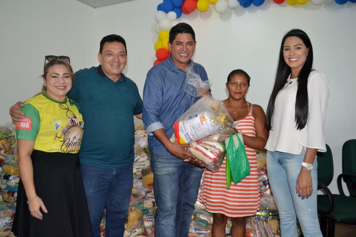 Bi Garcia e Mayra Dias participam de evento de assistência social