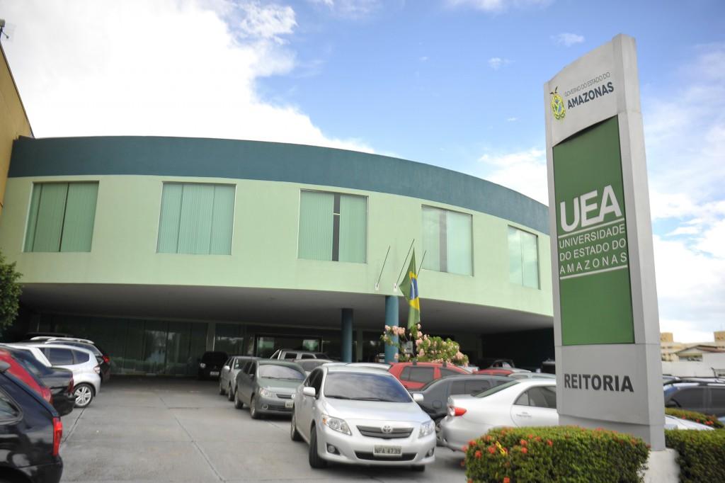 Calouros e veteranos da UEA iniciam atividades letivas no dia 18 Calouros e veteranos da UEA iniciam atividades letivas no dia 18