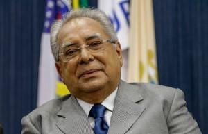 Amazonino tem baixa de popularidade em 30 dias, diz pesquisa