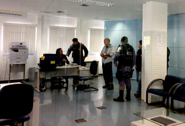 Banco do Brasil em Parintins é arrombado na madrugada desta sexta-feira