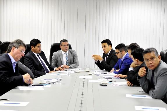 Bi Garcia discute novo modelo de gestão para Centro de Biotecnologia da Amazônia