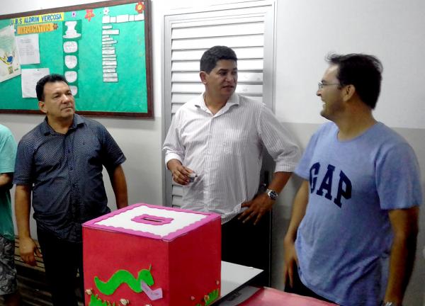 Bi Garcia vai a Brasilia reunir com ministro do TCU para retomada das obras paralisadas em Parintins