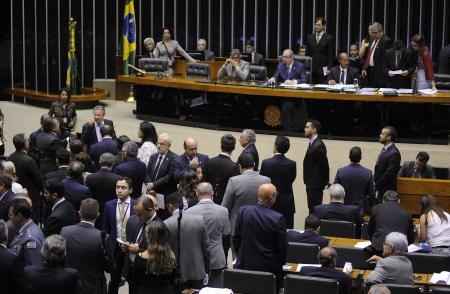 Câmara aprova projeto que cancela suspensão do período do defeso