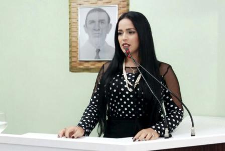 Carbrás tenta derrubar Karine Brito da presidência da Câmara Municipal