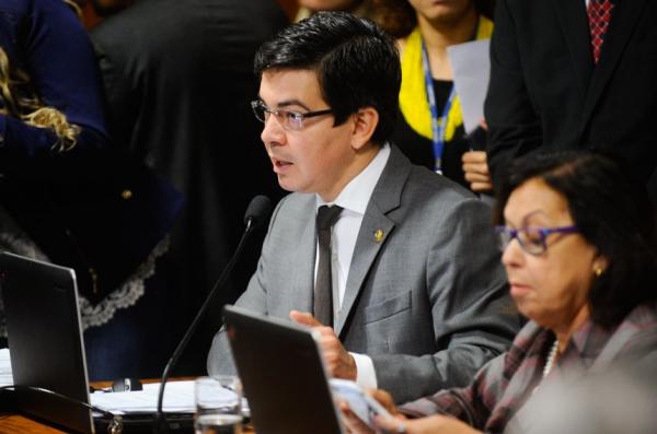 CCJ pode votar nesta quarta o fim do foro privilegiado para políticos