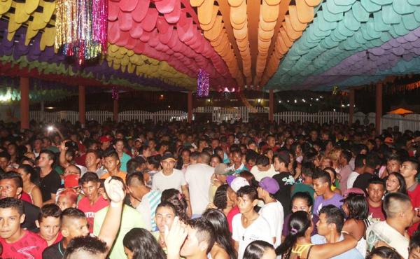 Centro Social “Tia Dolores” inaugurado em grande estilo na comunidade Vila Cândida