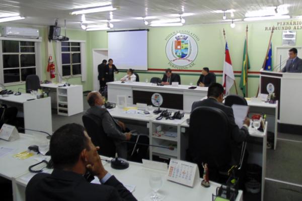 Comissão segue parecer do TCE sobre prestação de contas 2008 de Bi Garcia Comissão segue parecer do TCE sobre prestação de contas 2008 de Bi Garcia