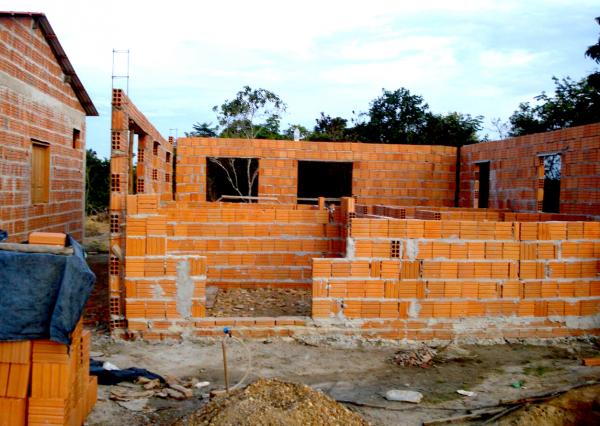 Construção civil, setor sem perspectiva de empregos e grandes obras Construção civil, setor sem perspectiva de empregos e grandes obras