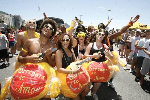 Crise na folia: 70 cidades brasileiras cancelam carnaval por falta de verba