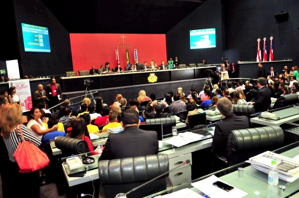 Deputados do AM têm R$ 120 milhões para direcionar em ano eleitoral Deputados do AM têm R$ 120 milhões para direcionar em ano eleitoral