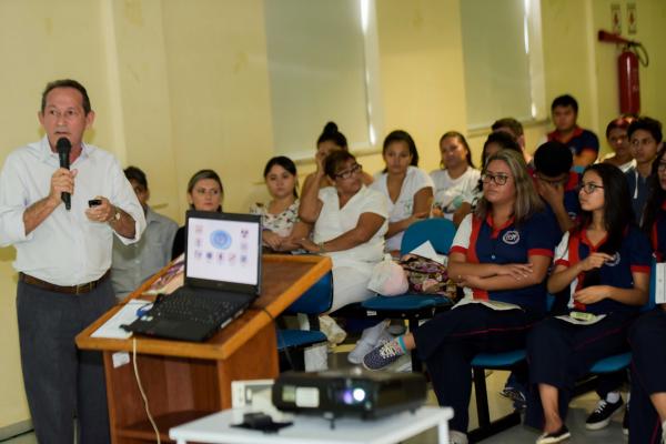 Em Palestra no Dia Mundial sem Tabaco, especialista afirma que 30% dos cânceres estão relacionados ao fumo