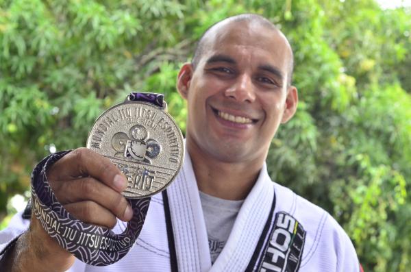 Gabriel Castro é prata no Mundial de Jiu-Jitsu Esportivo em São Paulo e diz que tem orgulho de ser amazonense