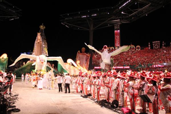 Garantido celebra tradição e fé em momento de emoção e arte na segunda noite